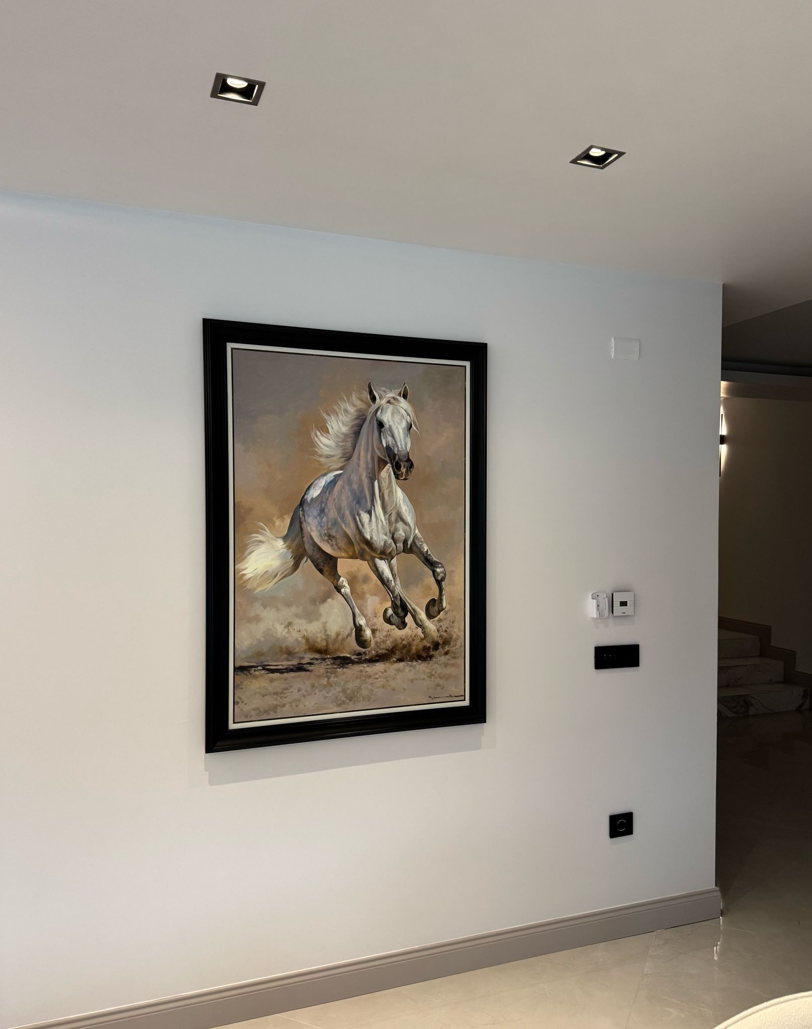 Sanat severimizin en güzel köşesinde yerini alan yağlı boya tablomuz. İyi günlerde kullanınız.