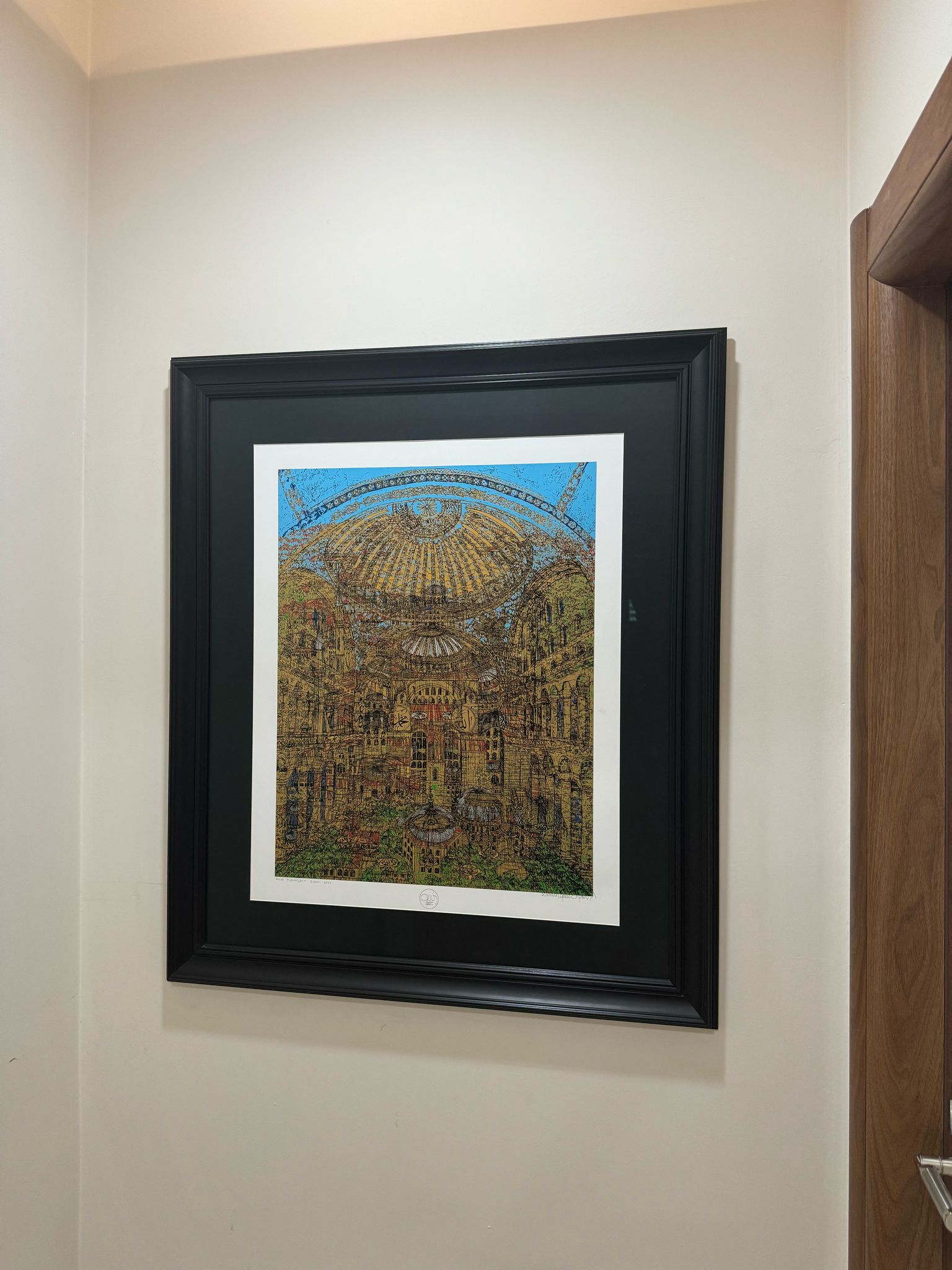 Sanat severimizin en güzel köşesinde yerini alan Devrim Erbil serigrafimiz. İyi günlerde kullanınız.